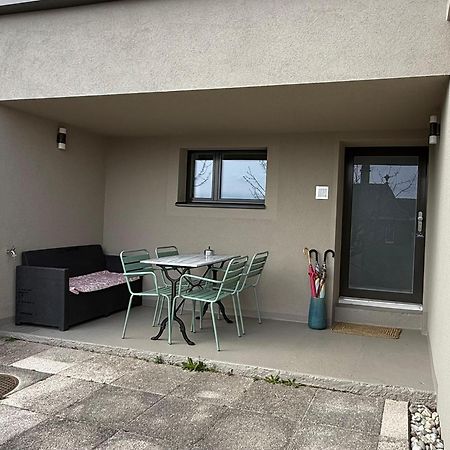 Ferienwohnung Mail 62 Neuenburg Exterior foto